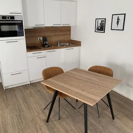 Apartman Outlet Business Zentral Modern