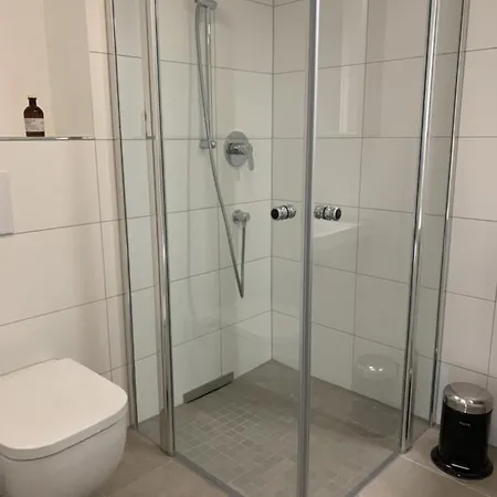 Metzingen Outlet Business Zentral Modern *