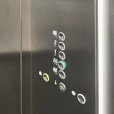 Outlet Business Zentral Modern Apartamento